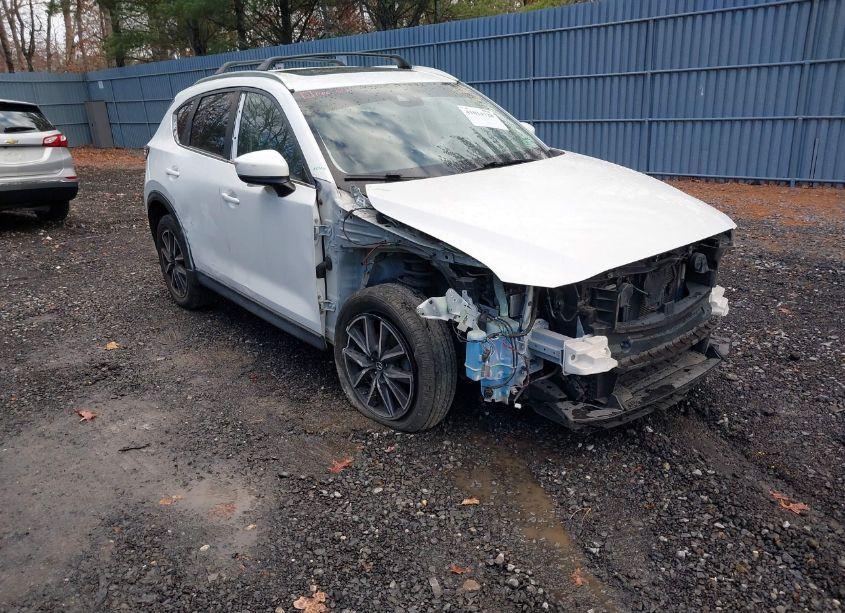 2018 Mazda Cx-5 TOURING (VIN JM3KFBCM2J0475353) main photo