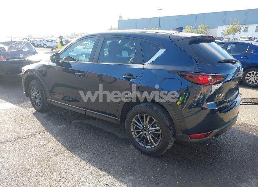 Photo 3 of 2021 Mazda Cx-5 TOURING (VIN JM3KFBCM2M1383853)