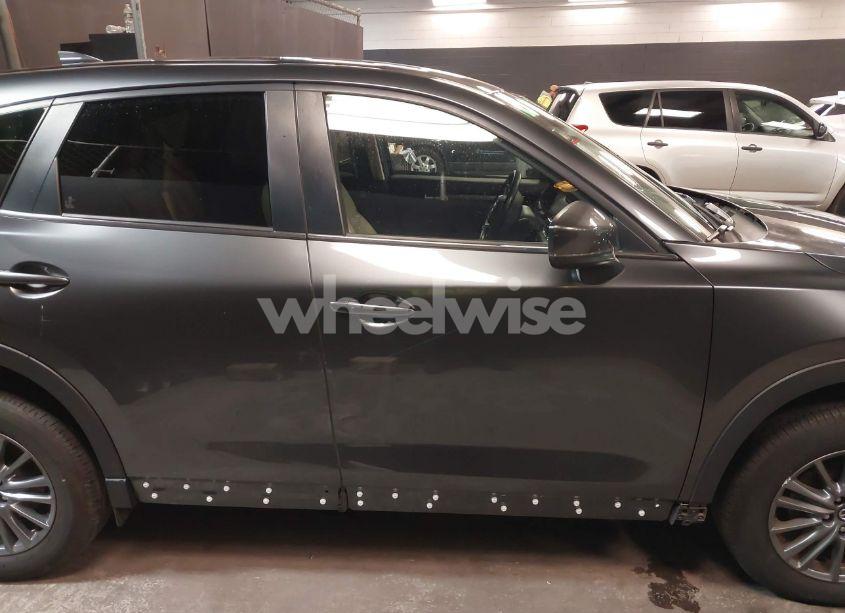 Photo 13 of 2021 Mazda Cx-5 TOURING (VIN JM3KFBCM3M0472627)