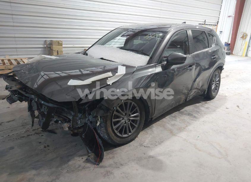 Photo 2 of 2021 Mazda Cx-5 TOURING (VIN JM3KFBCM3M1436673)