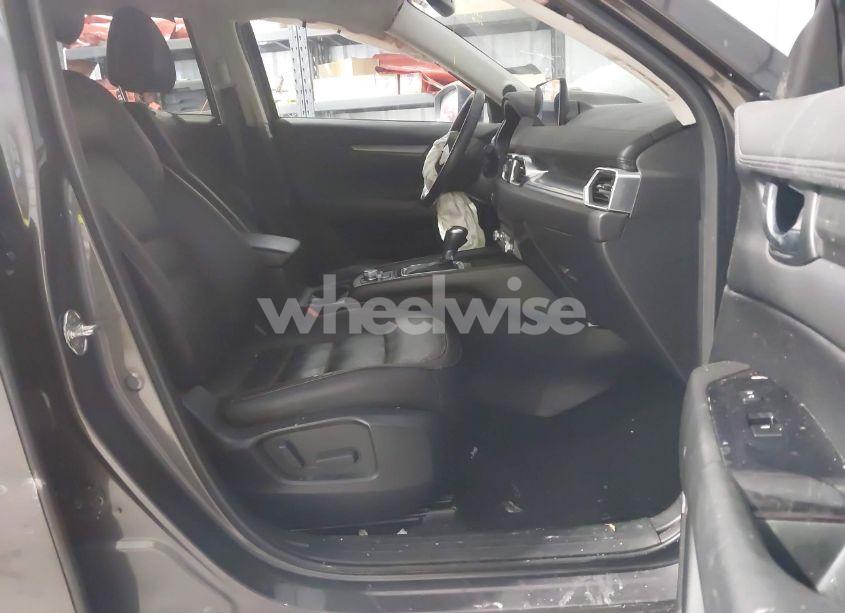Photo 5 of 2021 Mazda Cx-5 TOURING (VIN JM3KFBCM3M1436673)