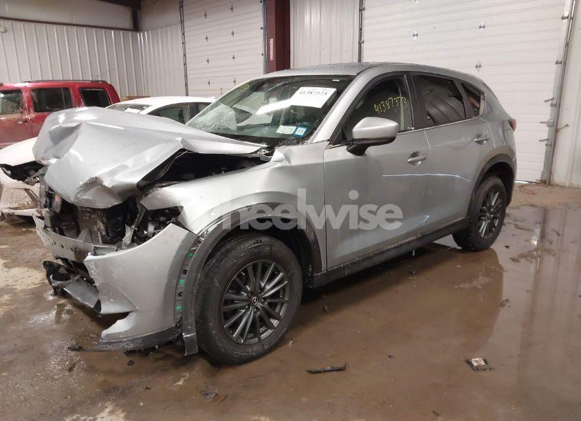 Photo 2 of 2020 Mazda Cx-5 TOURING (VIN JM3KFBCM4L0752085)