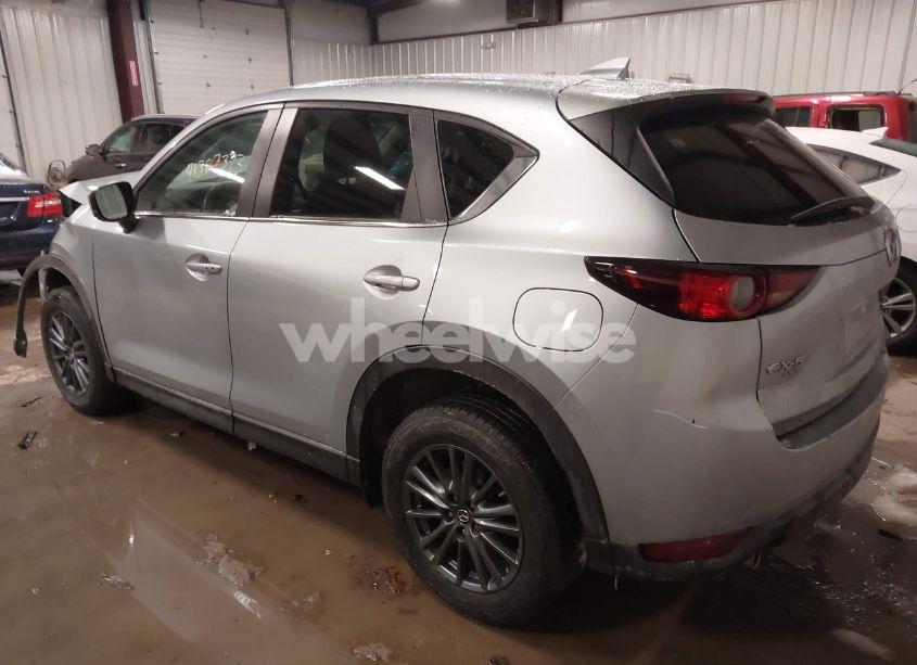 Photo 3 of 2020 Mazda Cx-5 TOURING (VIN JM3KFBCM4L0752085)