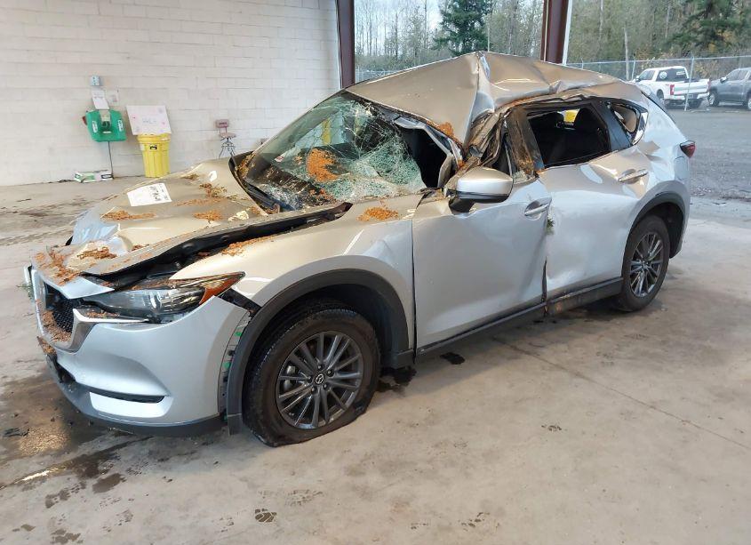 Photo 2 of 2021 Mazda Cx-5 TOURING (VIN JM3KFBCM4M0415613)