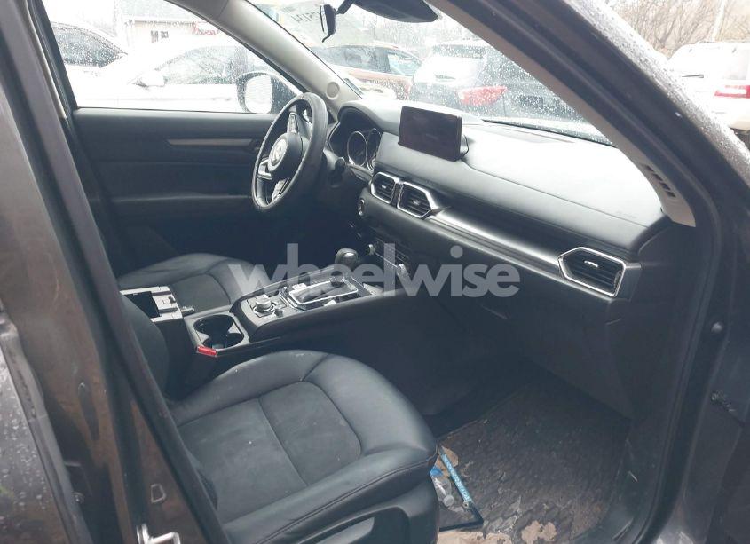 Photo 5 of 2021 Mazda Cx-5 TOURING (VIN JM3KFBCM4M0418060)