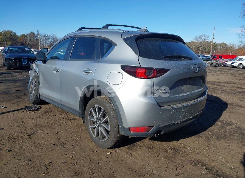 Photo 3 of 2018 Mazda Cx-5 TOURING (VIN JM3KFBCM5J0355997)