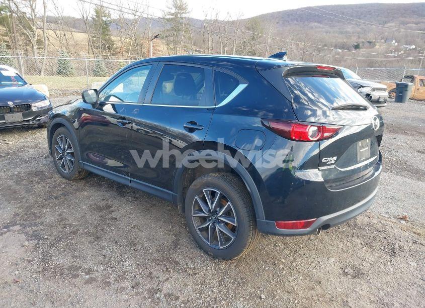 Photo 3 of 2018 Mazda Cx-5 TOURING (VIN JM3KFBCM5J0409962)