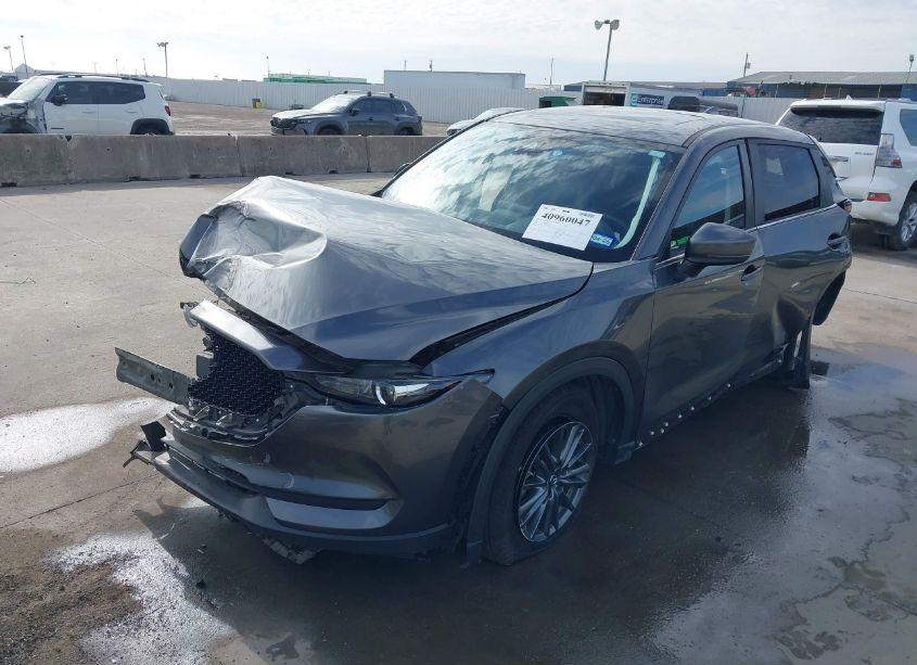 Photo 2 of 2019 Mazda Cx-5 TOURING (VIN JM3KFBCM5K0586674)