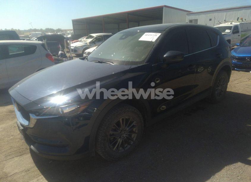 Photo 2 of 2019 Mazda Cx-5 TOURING (VIN JM3KFBCM5K1696246)