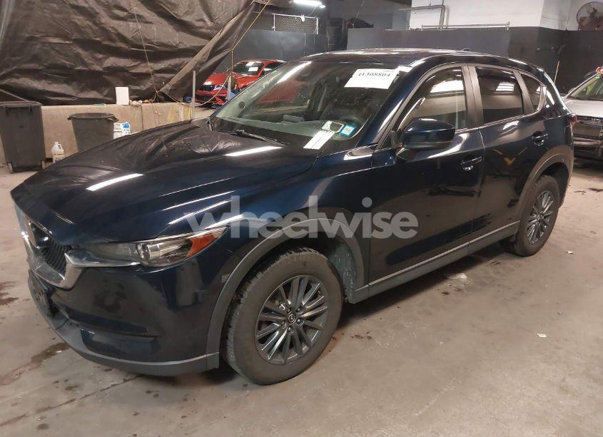 Photo 2 of 2019 Mazda Cx-5 TOURING (VIN JM3KFBCM6K0539119)