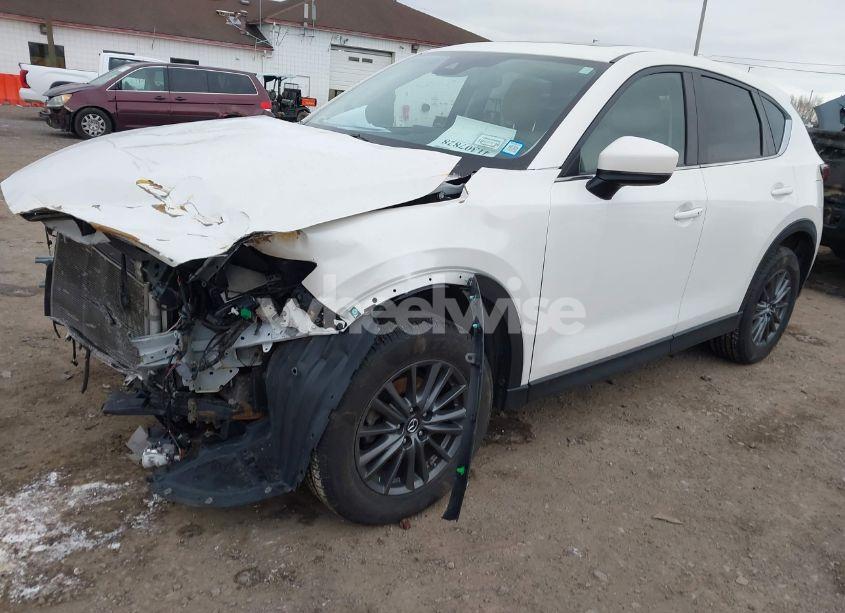 Photo 2 of 2019 Mazda Cx-5 TOURING (VIN JM3KFBCM6K0588403)