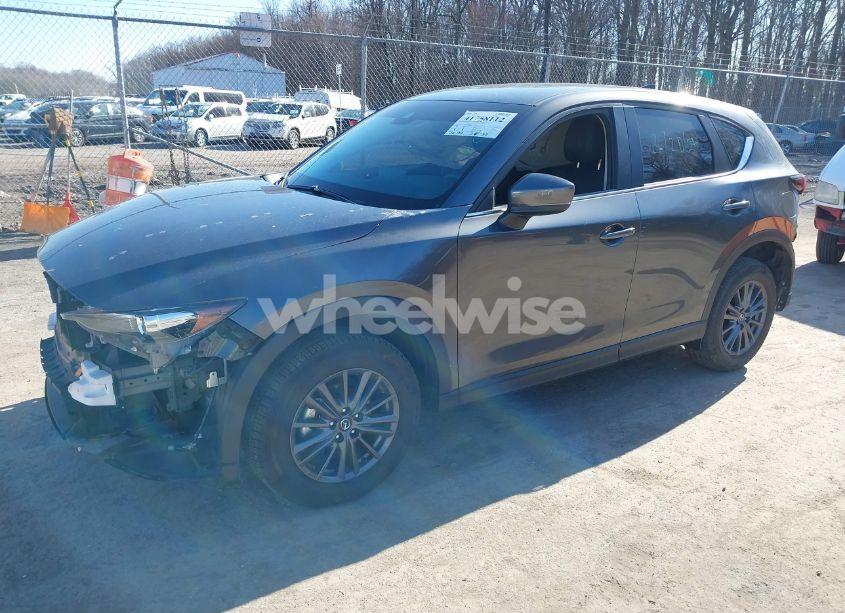 Photo 2 of 2021 Mazda Cx-5 TOURING (VIN JM3KFBCM6M0477742)