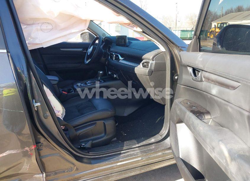 Photo 5 of 2021 Mazda Cx-5 TOURING (VIN JM3KFBCM6M0477742)