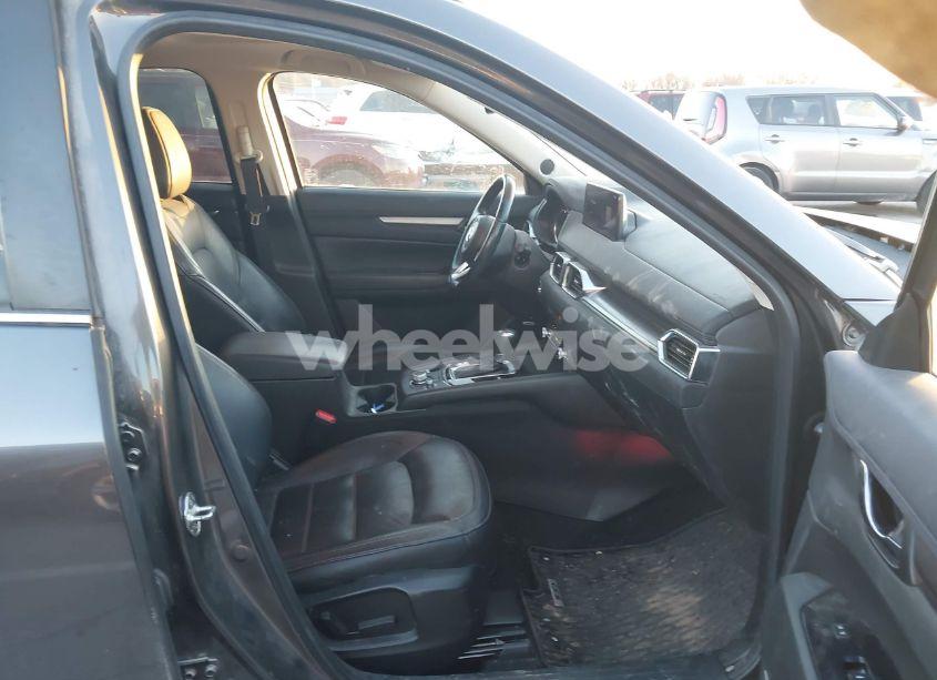 Photo 5 of 2021 Mazda Cx-5 TOURING (VIN JM3KFBCM6M1371138)