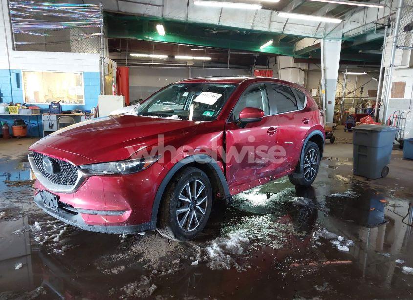 Photo 2 of 2018 Mazda Cx-5 TOURING (VIN JM3KFBCM7J0430425)