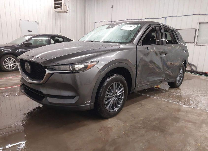Photo 2 of 2019 Mazda Cx-5 TOURING (VIN JM3KFBCM7K0669166)