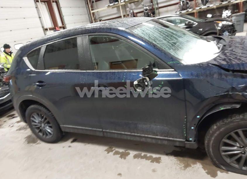 Photo 13 of 2020 Mazda Cx-5 TOURING (VIN JM3KFBCM7L1752589)