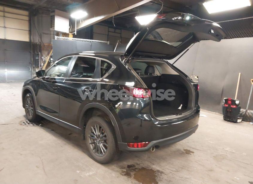Photo 3 of 2021 Mazda Cx-5 TOURING (VIN JM3KFBCM7M0476924)
