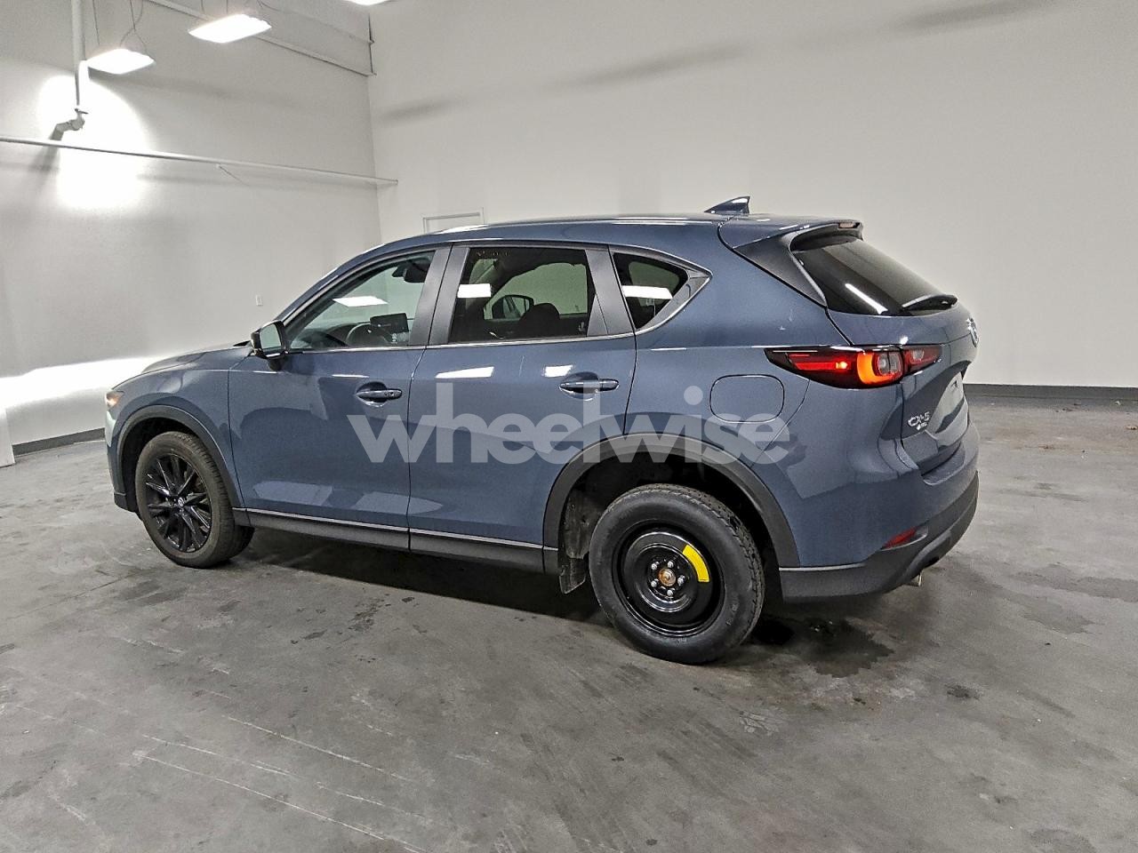 Photo 2 of 2025 MAZDA CX-5 PREFERRED (VIN JM3KFBCM7S0692883)