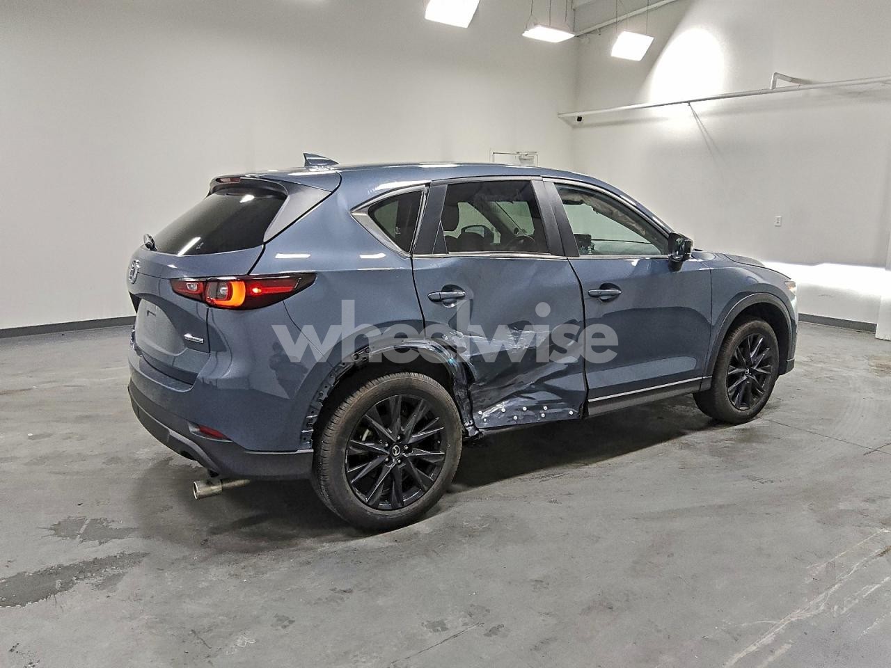 Photo 3 of 2025 MAZDA CX-5 PREFERRED (VIN JM3KFBCM7S0692883)