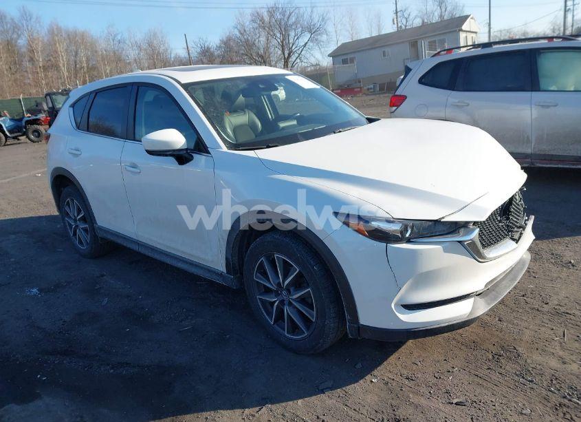 2018 Mazda Cx-5 TOURING (VIN JM3KFBCM8J0303490) main photo