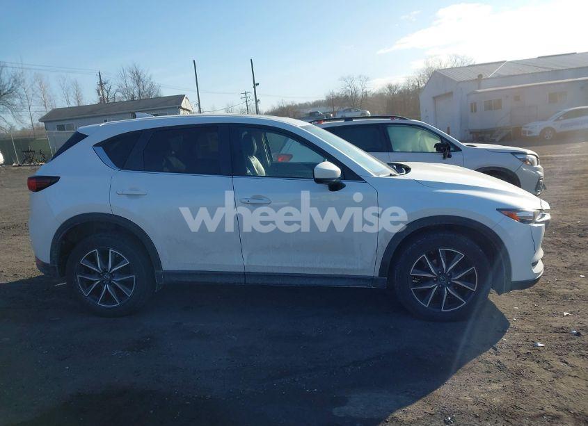 Photo 13 of 2018 Mazda Cx-5 TOURING (VIN JM3KFBCM8J0303490)