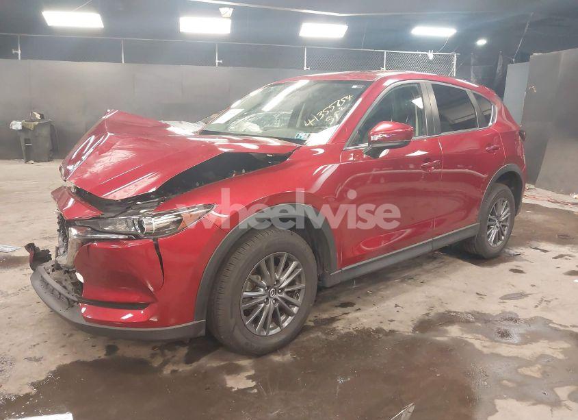 Photo 2 of 2020 Mazda Cx-5 TOURING (VIN JM3KFBCM8L1840423)