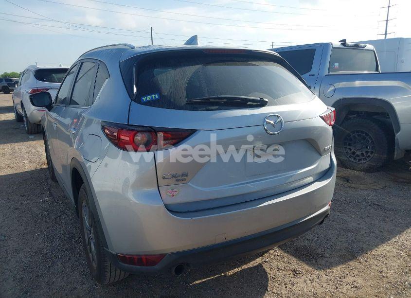 Photo 3 of 2021 Mazda Cx-5 TOURING (VIN JM3KFBCM8M0481663)