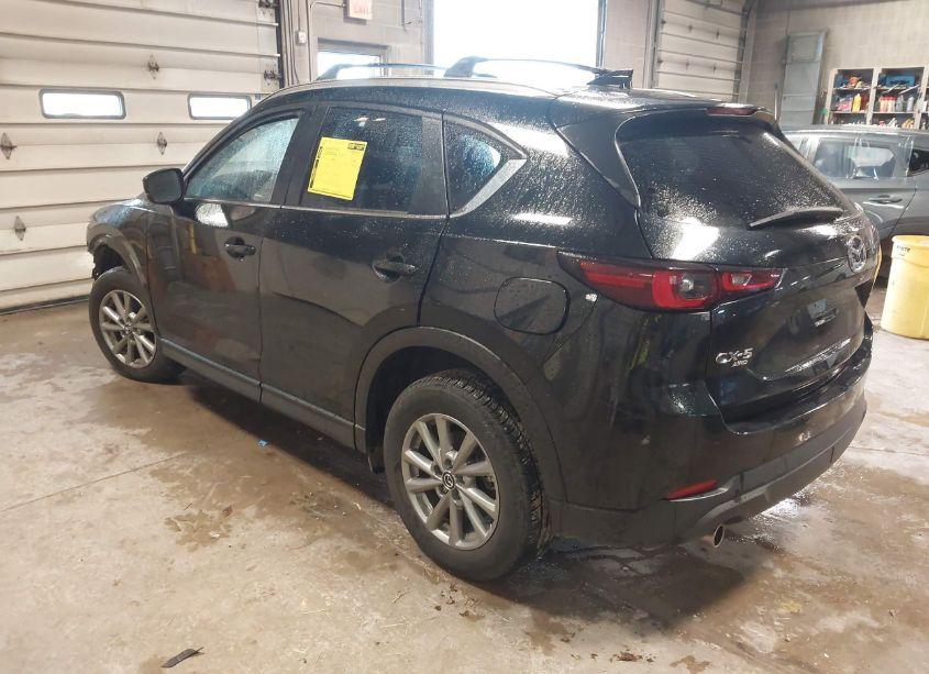 Photo 3 of 2023 Mazda Cx-5 2.5 S PREFERRED (VIN JM3KFBCM8P0172375)