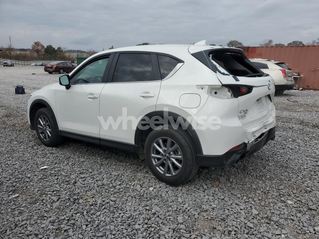 Photo 2 of 2023 MAZDA CX-5 PREFERRED (VIN JM3KFBCM8P0193033)