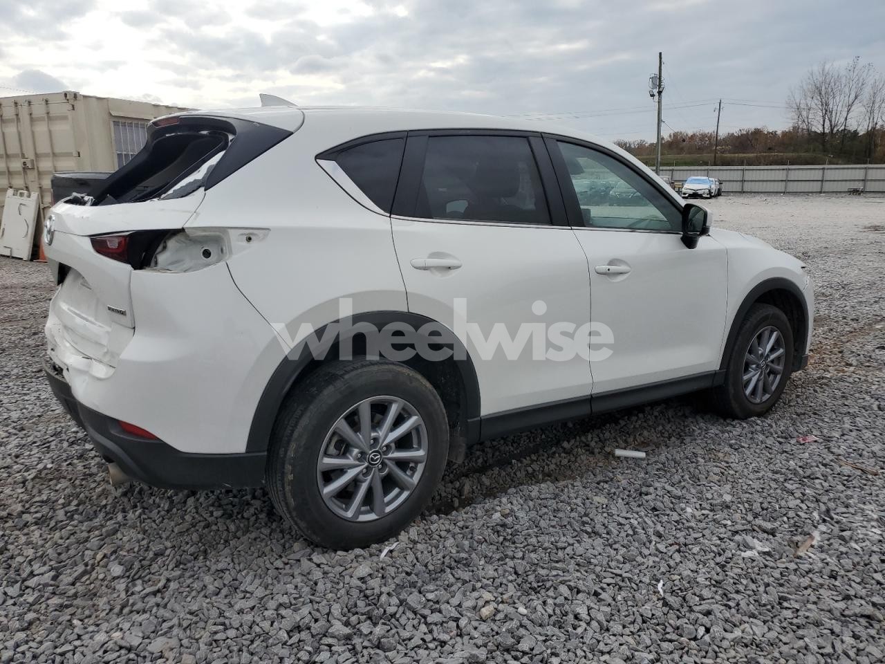Photo 3 of 2023 MAZDA CX-5 PREFERRED (VIN JM3KFBCM8P0193033)