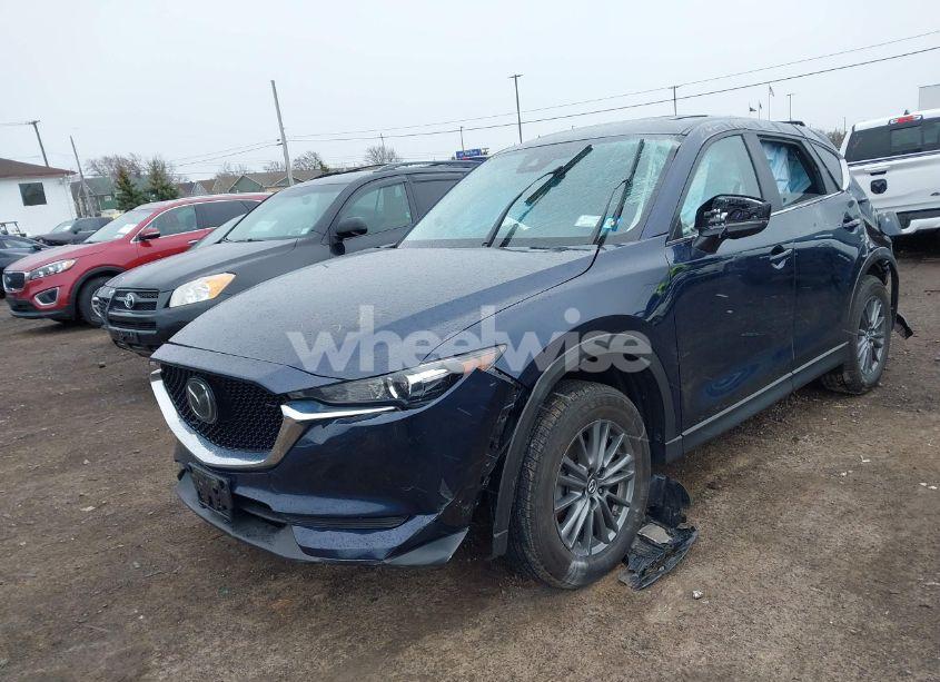 Photo 2 of 2020 Mazda Cx-5 TOURING (VIN JM3KFBCM9L0799502)