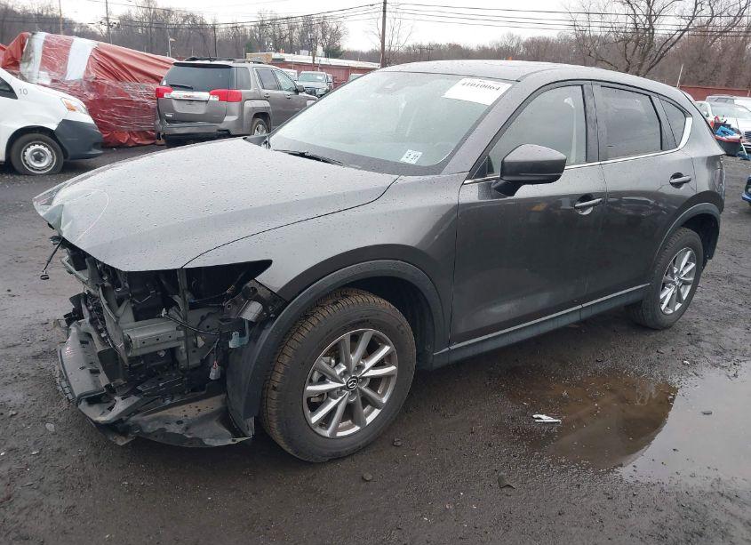 Photo 2 of 2022 Mazda Cx-5 2.5 S PREFERRED (VIN JM3KFBCM9N1547777)
