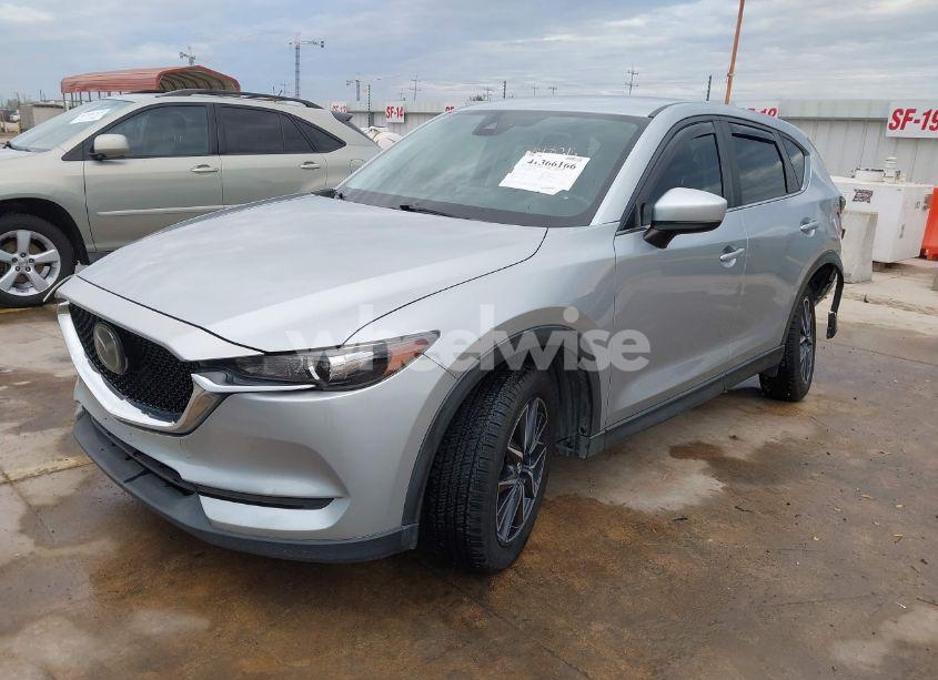 Photo 2 of 2018 Mazda Cx-5 TOURING (VIN JM3KFBCMXJ0398733)