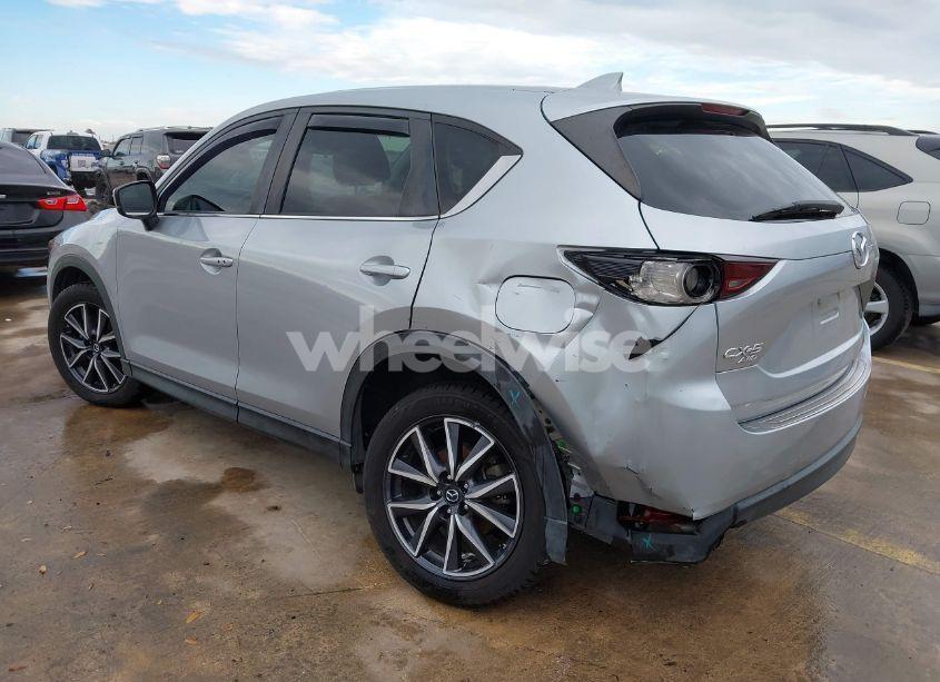 Photo 3 of 2018 Mazda Cx-5 TOURING (VIN JM3KFBCMXJ0398733)