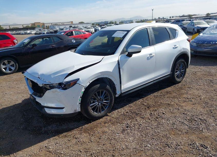 Photo 2 of 2020 Mazda Cx-5 TOURING (VIN JM3KFBCMXL0835262)