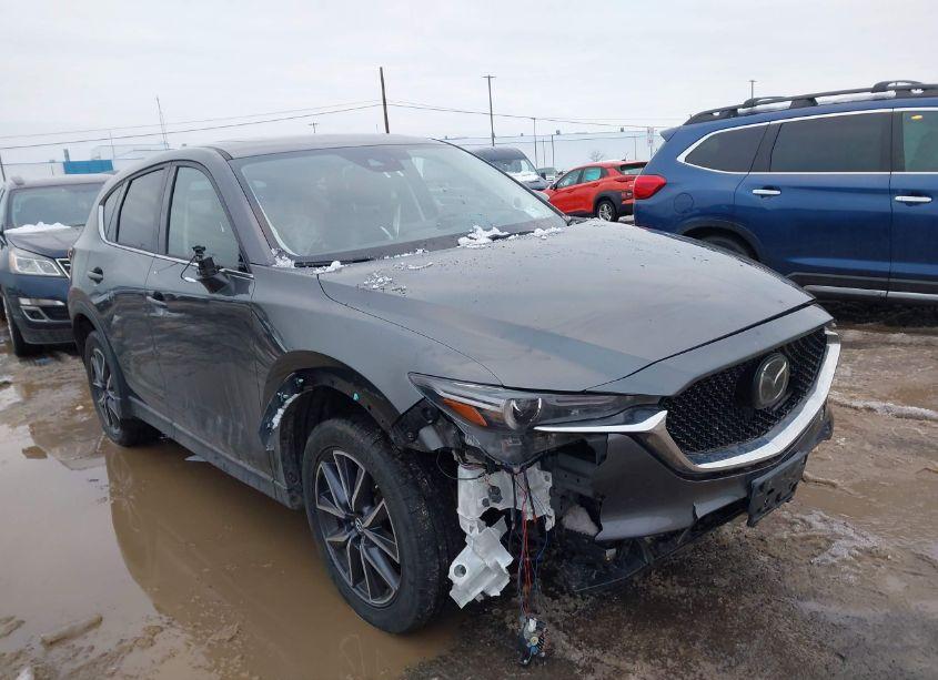 2018 Mazda Cx-5 GRAND TOURING (VIN JM3KFBDM0J0457674) main photo