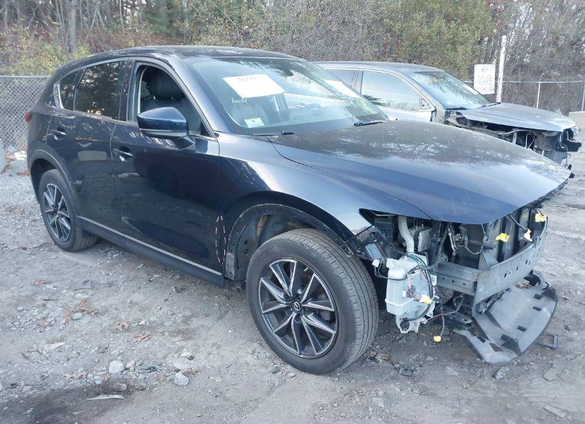 2018 Mazda Cx-5 GRAND TOURING (VIN JM3KFBDM1J0304110) main photo