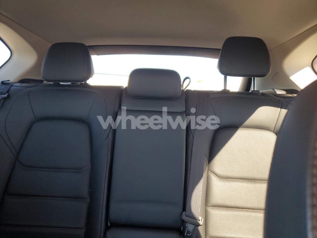 Photo 10 of 2019 MAZDA CX-5 GRAND TOURING (VIN JM3KFBDM2K1608283)