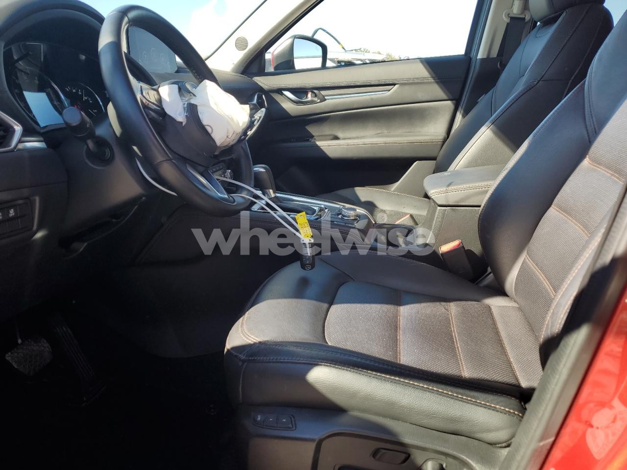 Photo 7 of 2019 MAZDA CX-5 GRAND TOURING (VIN JM3KFBDM2K1608283)