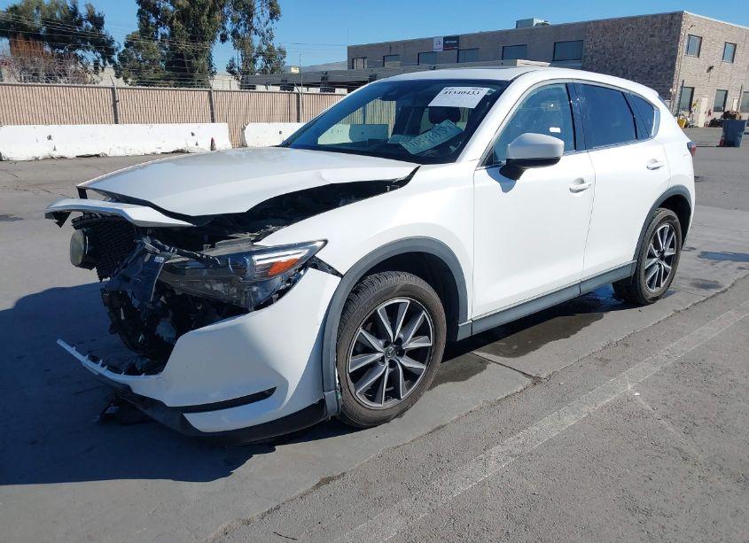 Photo 2 of 2018 Mazda Cx-5 GRAND TOURING (VIN JM3KFBDM4J0356721)