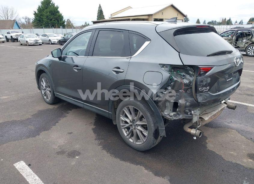 Photo 3 of 2020 Mazda Cx-5 GRAND TOURING (VIN JM3KFBDM4L0829861)