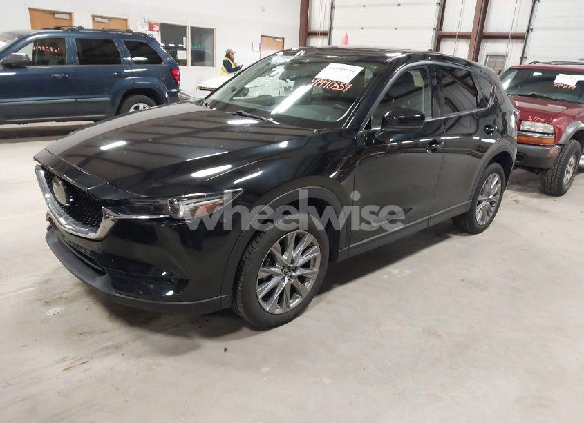 Photo 2 of 2021 Mazda Cx-5 GRAND TOURING (VIN JM3KFBDM4M0319415)