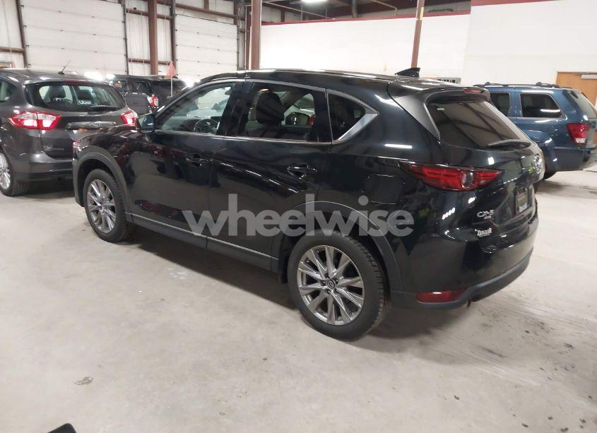 Photo 3 of 2021 Mazda Cx-5 GRAND TOURING (VIN JM3KFBDM4M0319415)