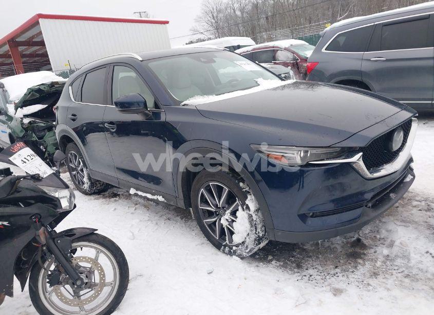 2018 Mazda Cx-5 GRAND TOURING (VIN JM3KFBDM5J0451952) main photo