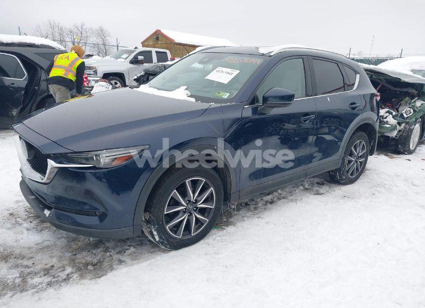 Photo 2 of 2018 Mazda Cx-5 GRAND TOURING (VIN JM3KFBDM5J0451952)