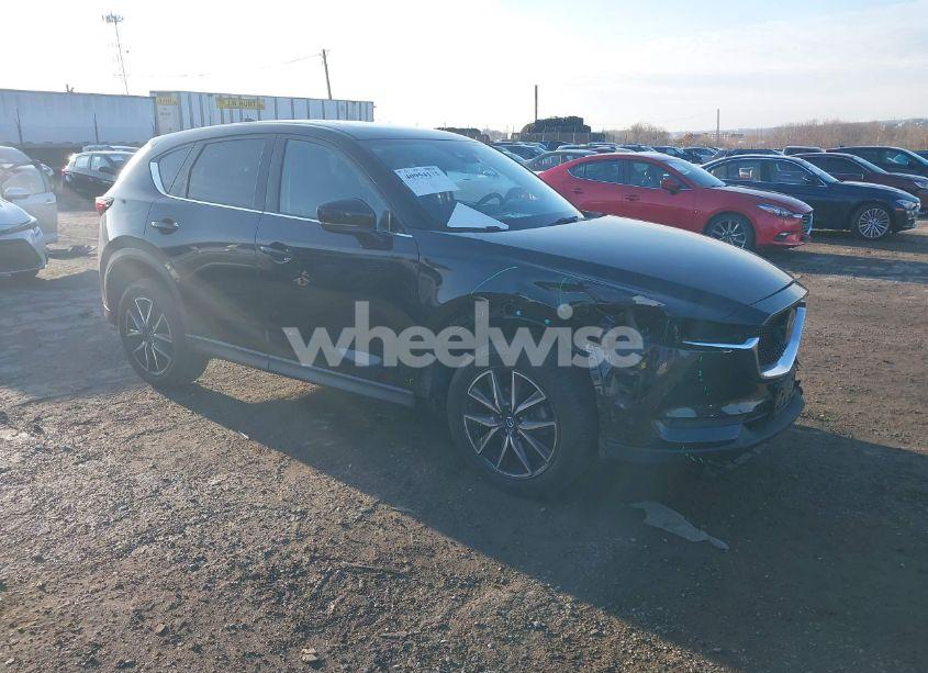 2018 Mazda Cx-5 GRAND TOURING (VIN JM3KFBDM6J0399540) main photo