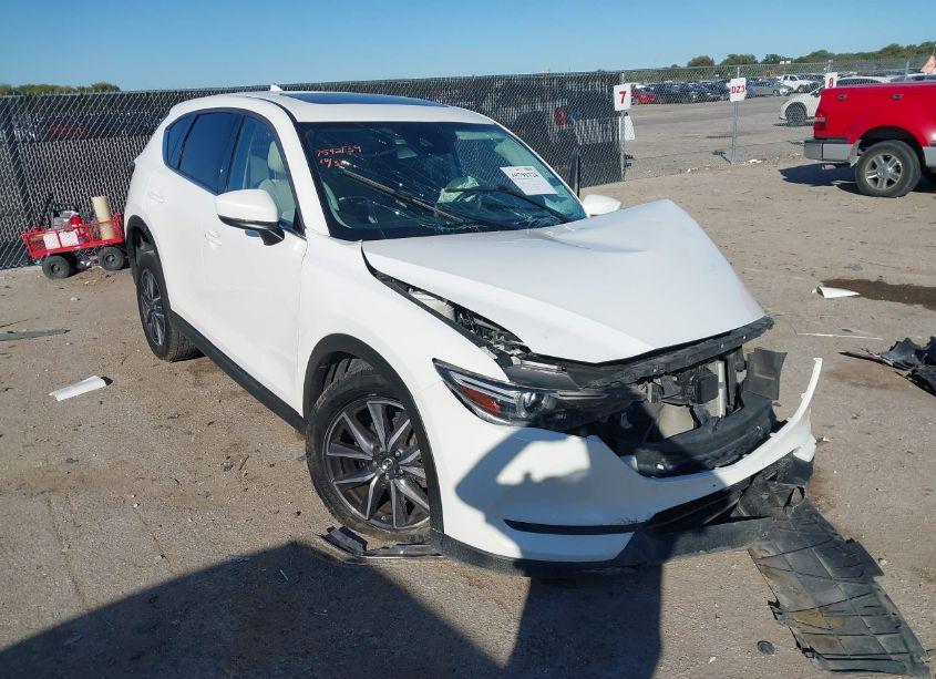 2018 Mazda Cx-5 GRAND TOURING (VIN JM3KFBDM8J0466140) main photo