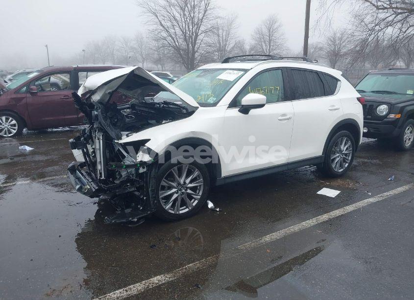 Photo 2 of 2020 Mazda Cx-5 GRAND TOURING (VIN JM3KFBDMXL0785865)