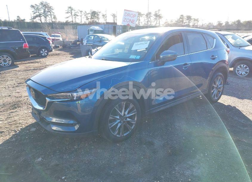 Photo 2 of 2021 Mazda Cx-5 GRAND TOURING (VIN JM3KFBDMXM1481026)